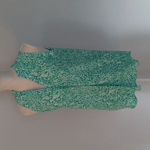 Green and white business casual layering tank size small